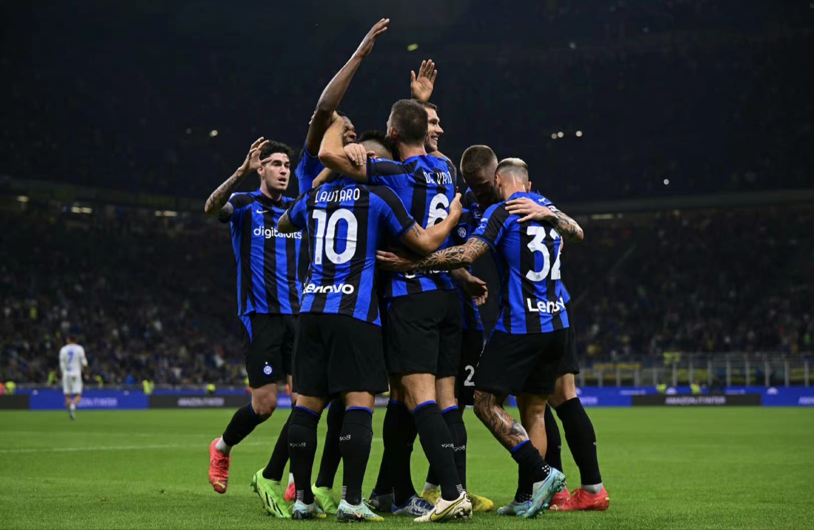 开云平台-赛前山东男篮调整名单以备欧冠，门线救险环节打磨，更衣室稳定，赛季目标并未改变的简单介绍